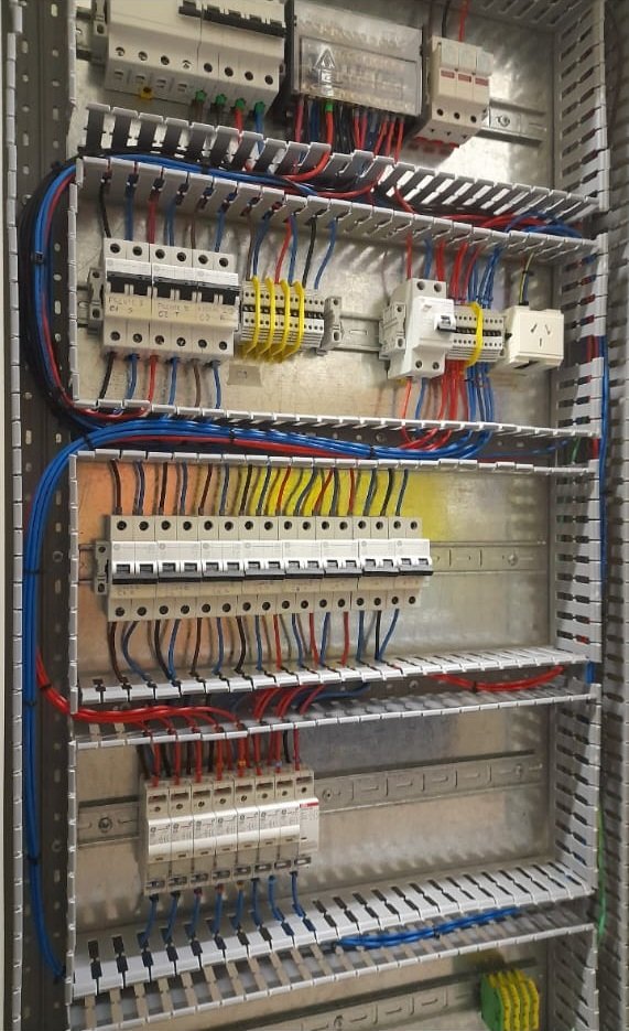 Tablero seccional para sala de cultivo